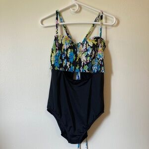 Beach Betty Swimsuit XL